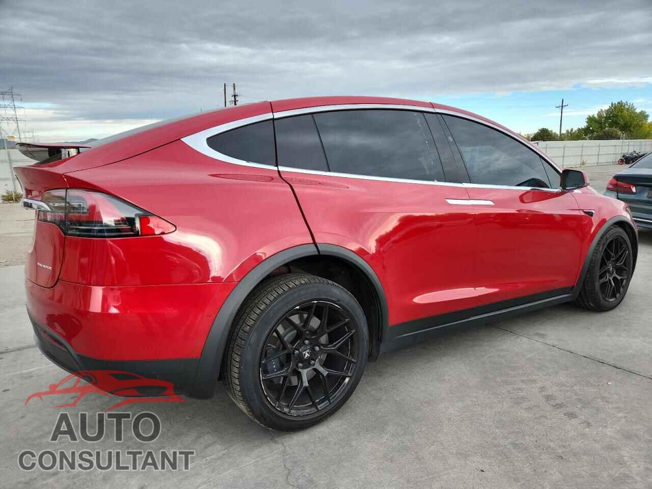 TESLA MODEL X 2020 - 5YJXCBE21LF306531