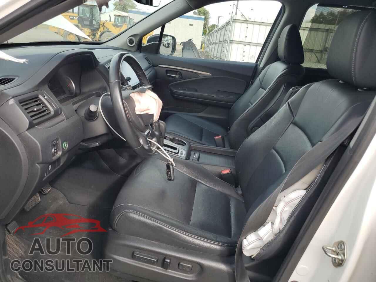HONDA PILOT 2019 - 5FNYF6H51KB011114