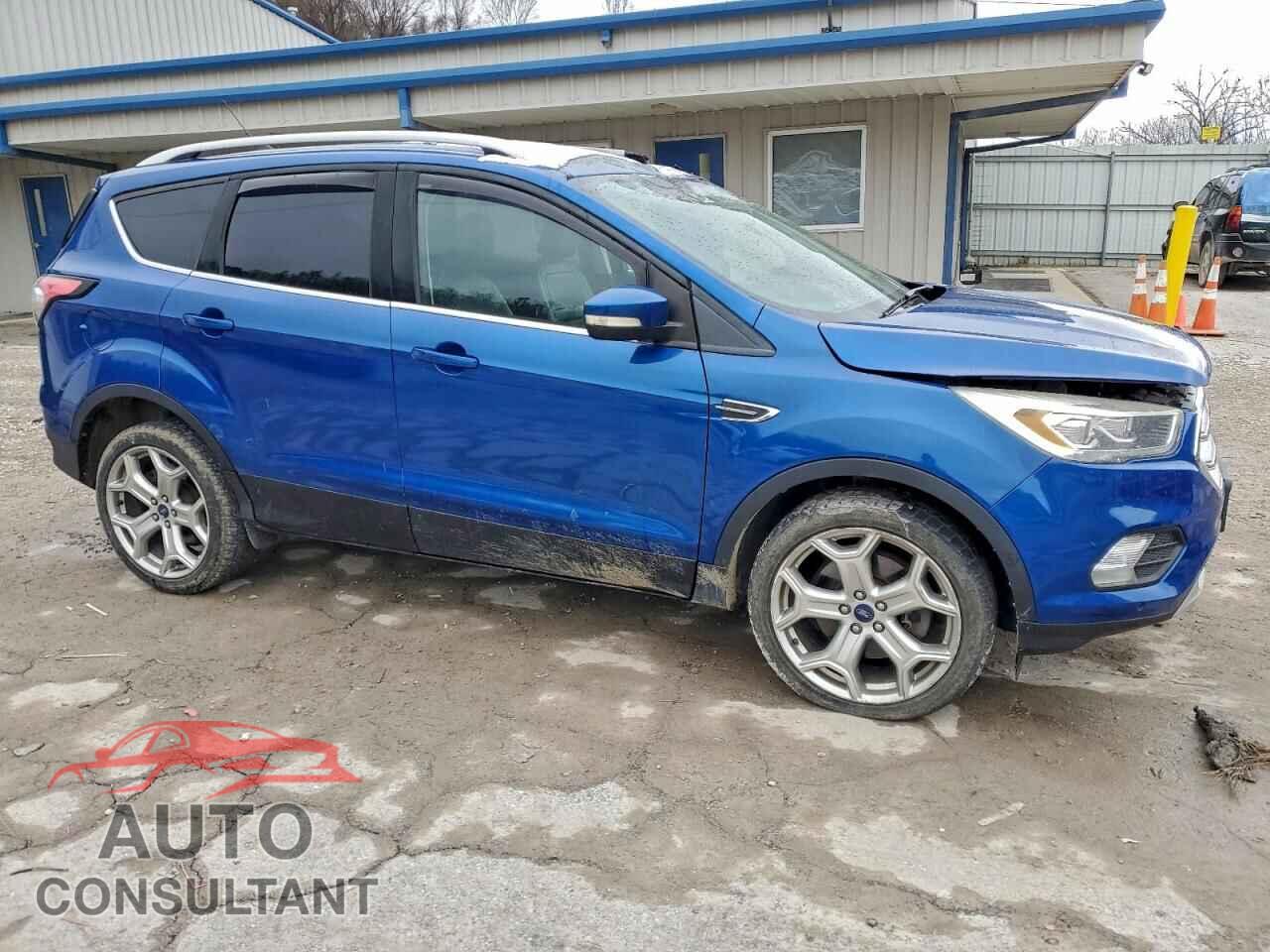 FORD ESCAPE 2018 - 1FMCU9J90JUC28167
