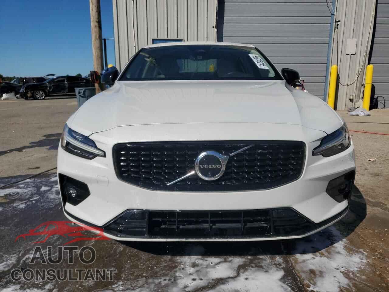 VOLVO S60 PLUS 2023 - 7JRL12FL2PG253248