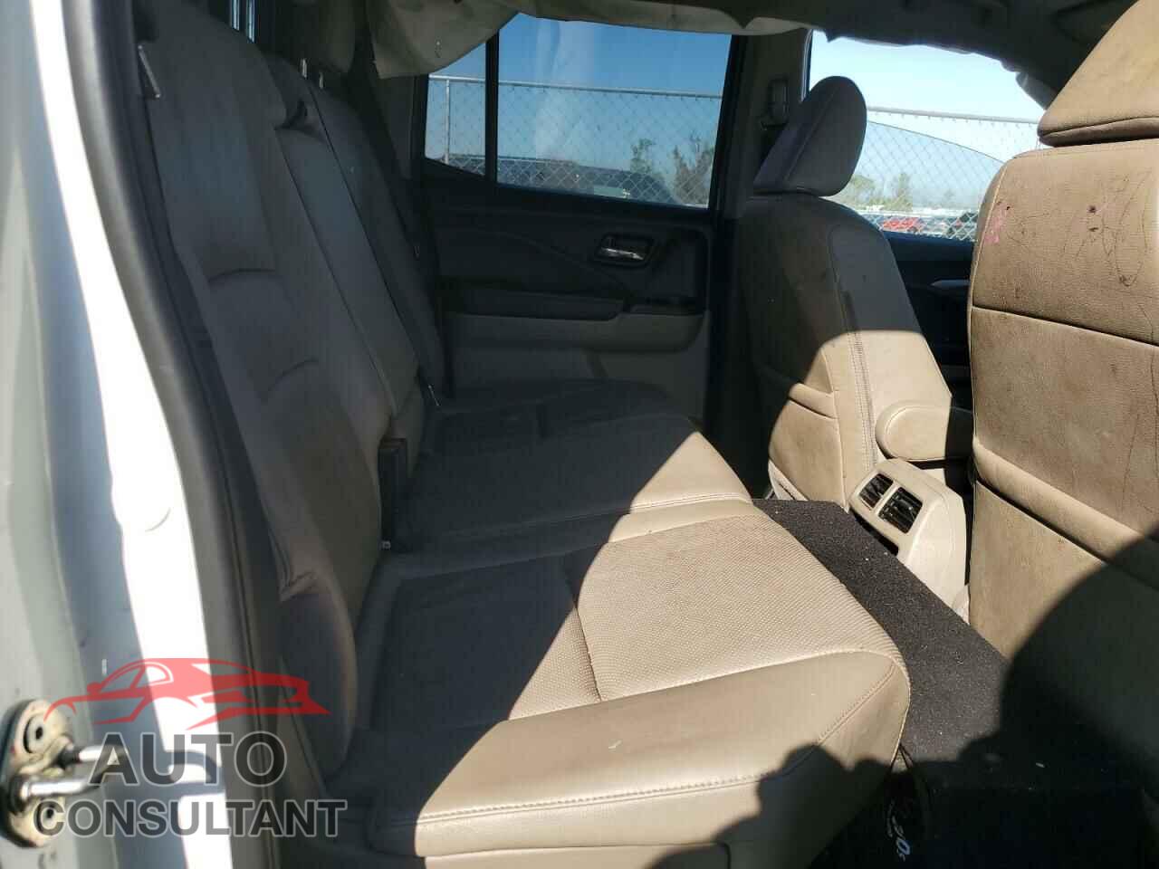 HONDA RIDGELINE 2017 - 5FPYK2F60HB007748