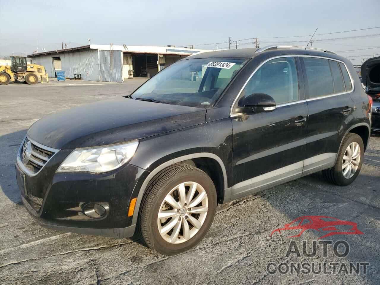 VOLKSWAGEN TIGUAN 2011 - WVGAV7AX5BW556102