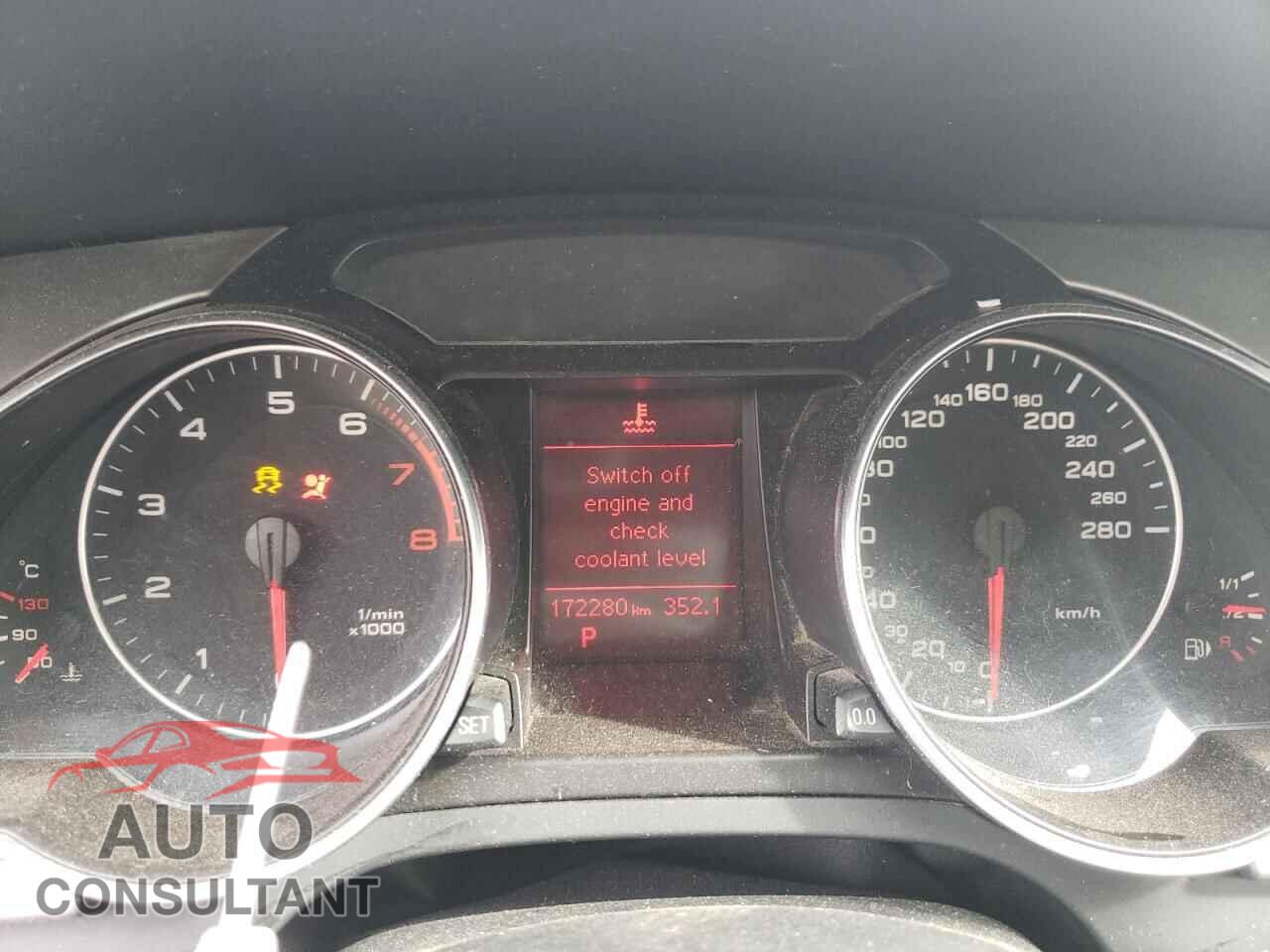 AUDI A5 2011 - WAULFBFR7BA010953