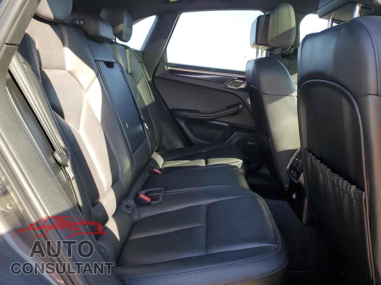 PORSCHE MACAN 2016 - WP1AB2A5XGLB49902