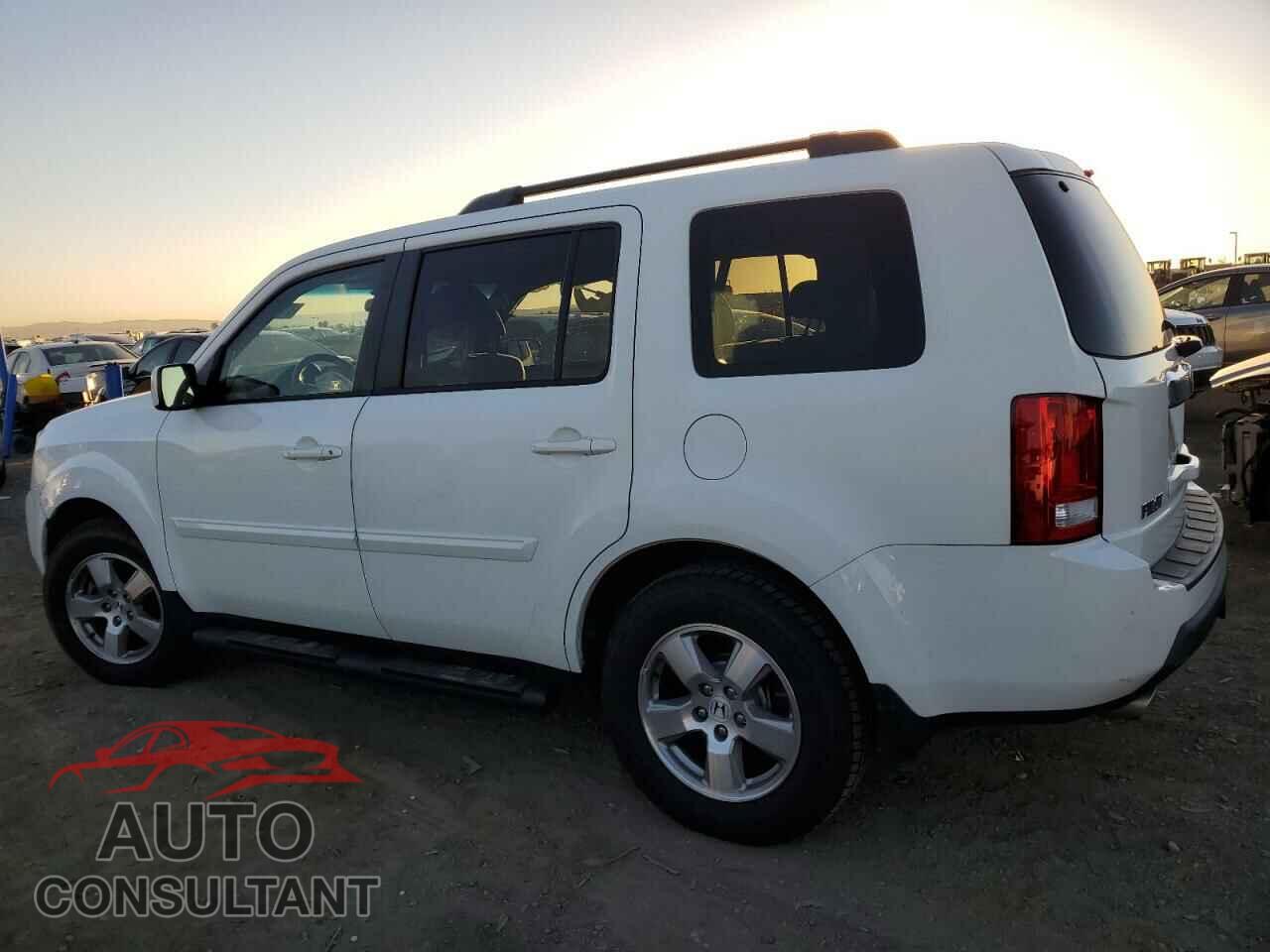 HONDA PILOT 2011 - 5FNYF3H43BB022458