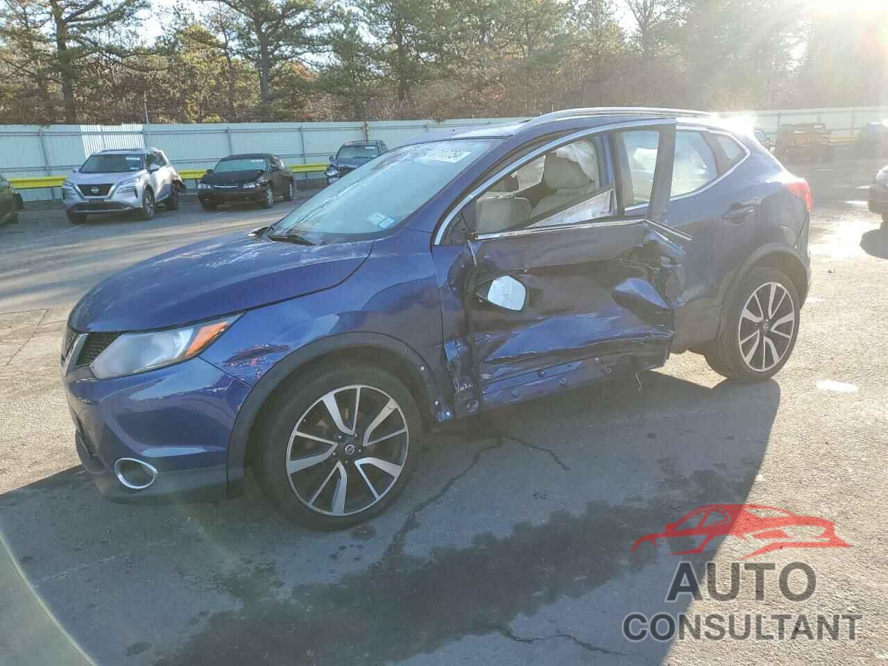 NISSAN ROGUE 2018 - JN1BJ1CR1JW201655