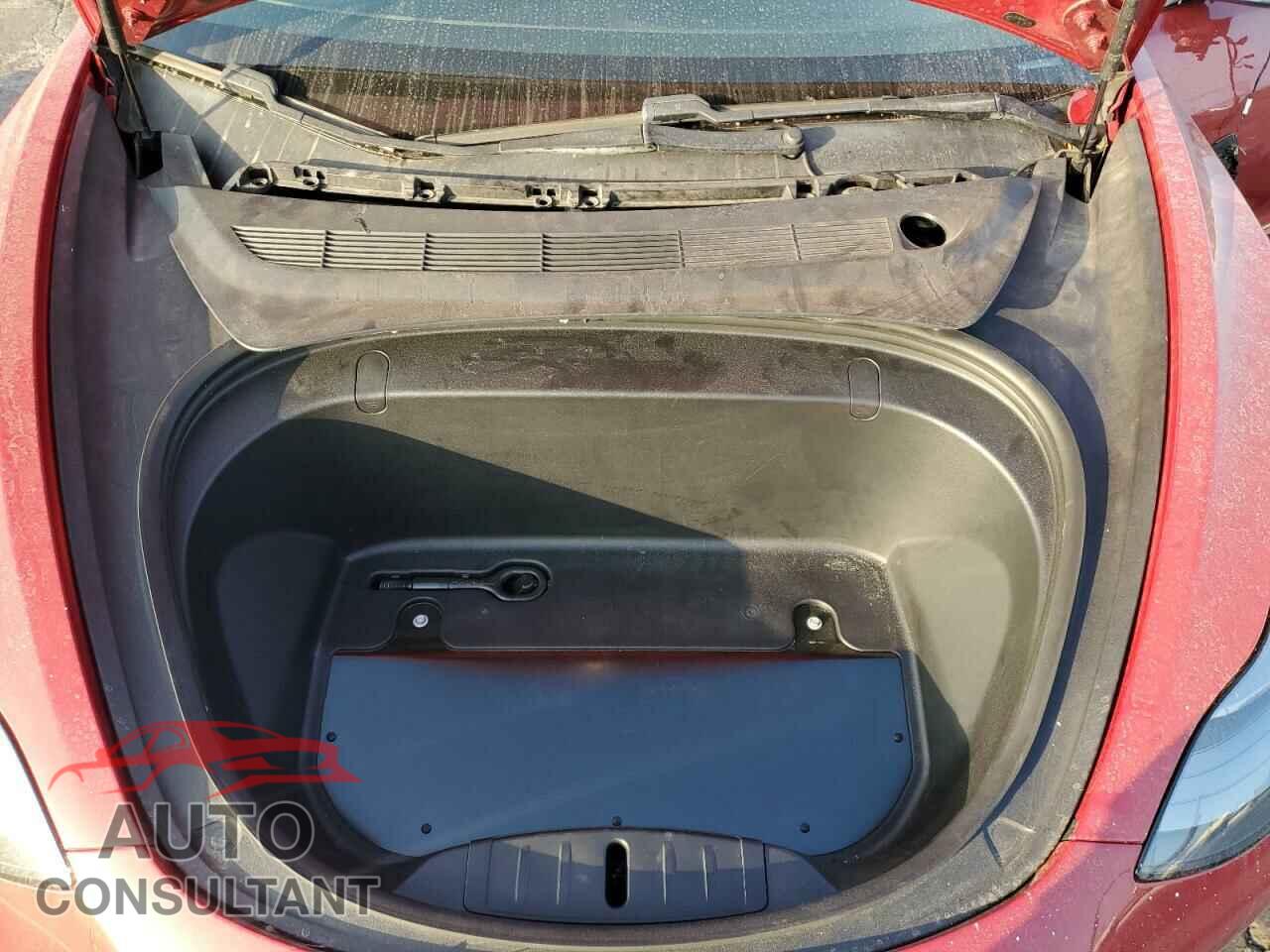 TESLA MODEL 3 2018 - 5YJ3E1EB6JF146176