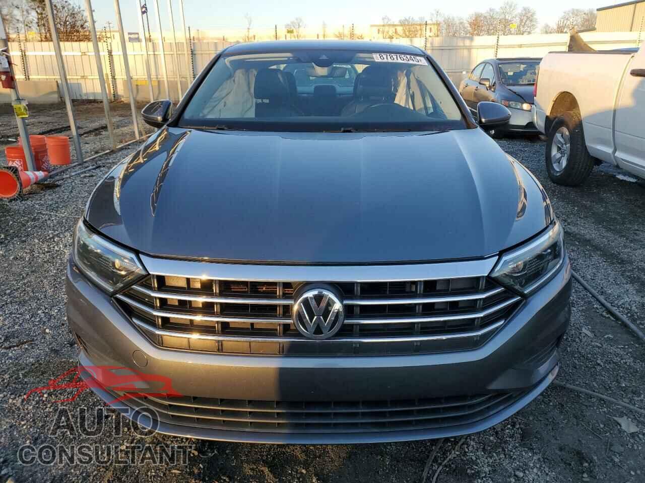VOLKSWAGEN JETTA 2019 - 3VWEB7BUXKM240940