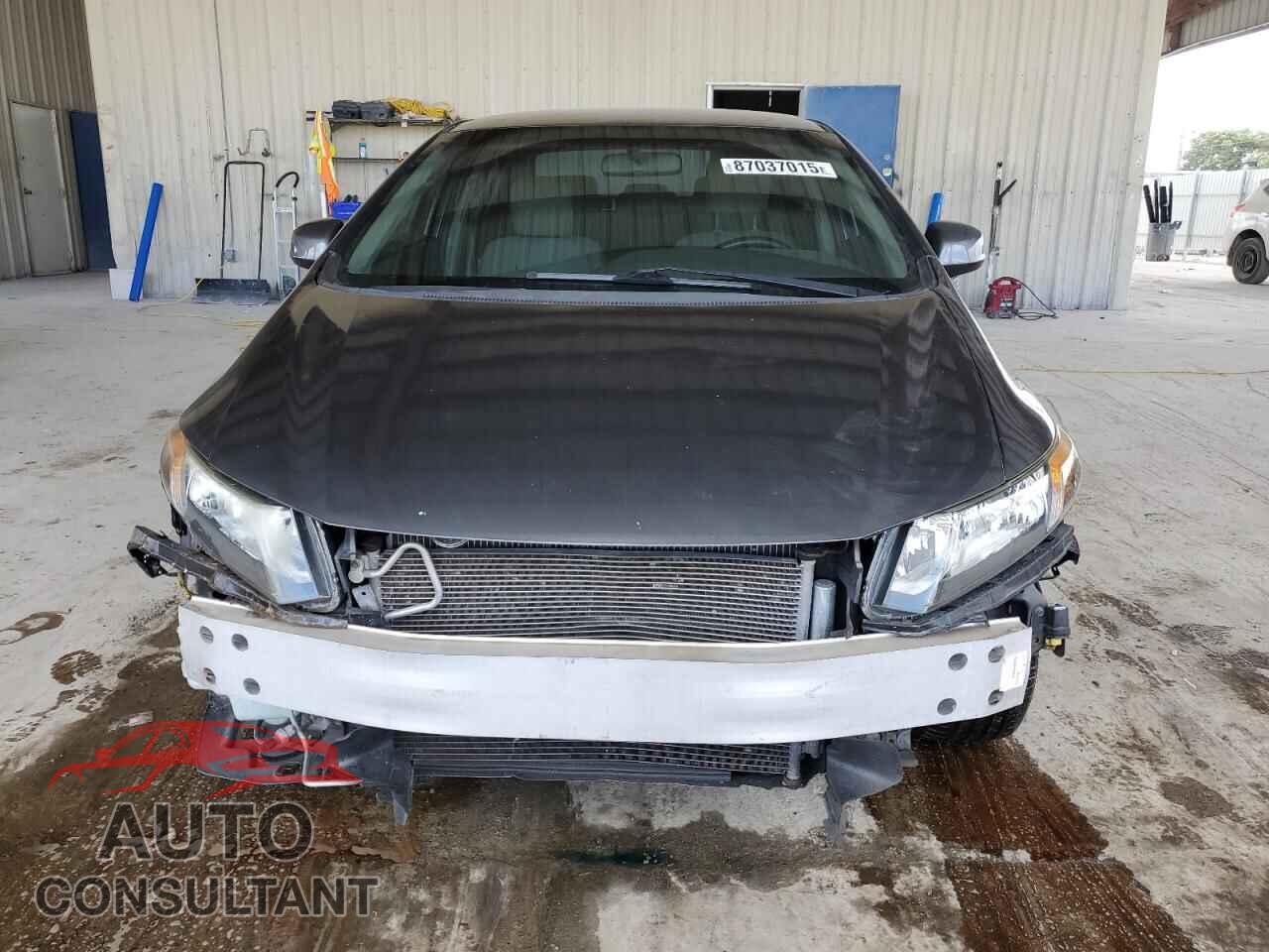 HONDA CIVIC 2012 - 2HGFB2F55CH611615