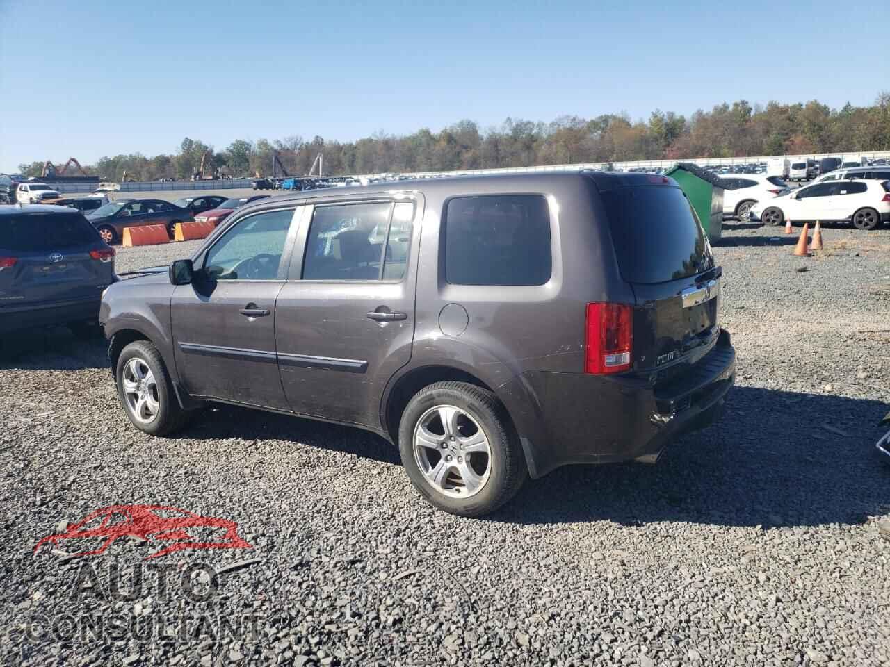 HONDA PILOT 2013 - 5FNYF4H52DB005118