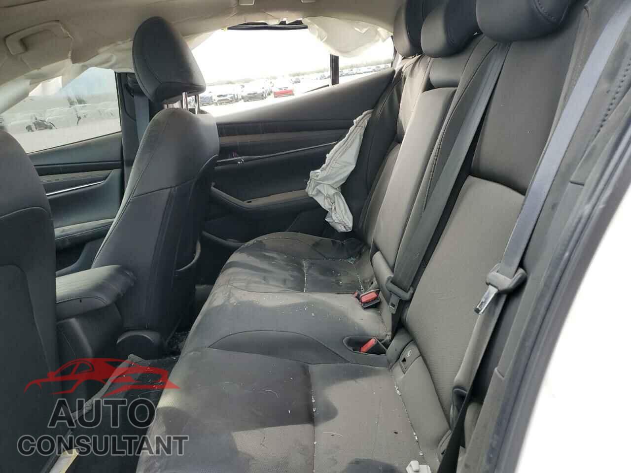 MAZDA 3 2023 - 3MZBPBDM4PM379568