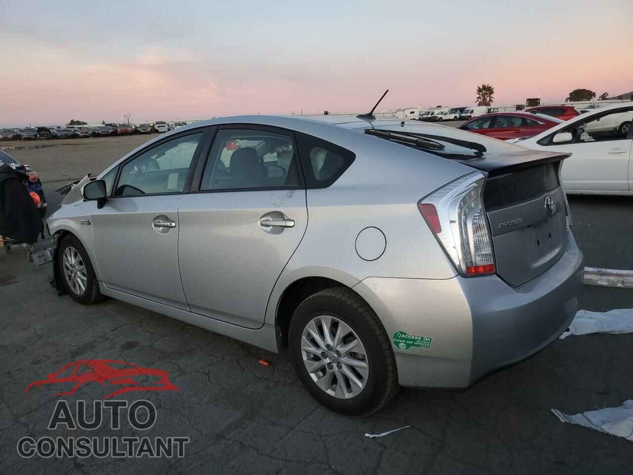 TOYOTA PRIUS 2013 - JTDKN3DP8D3042312
