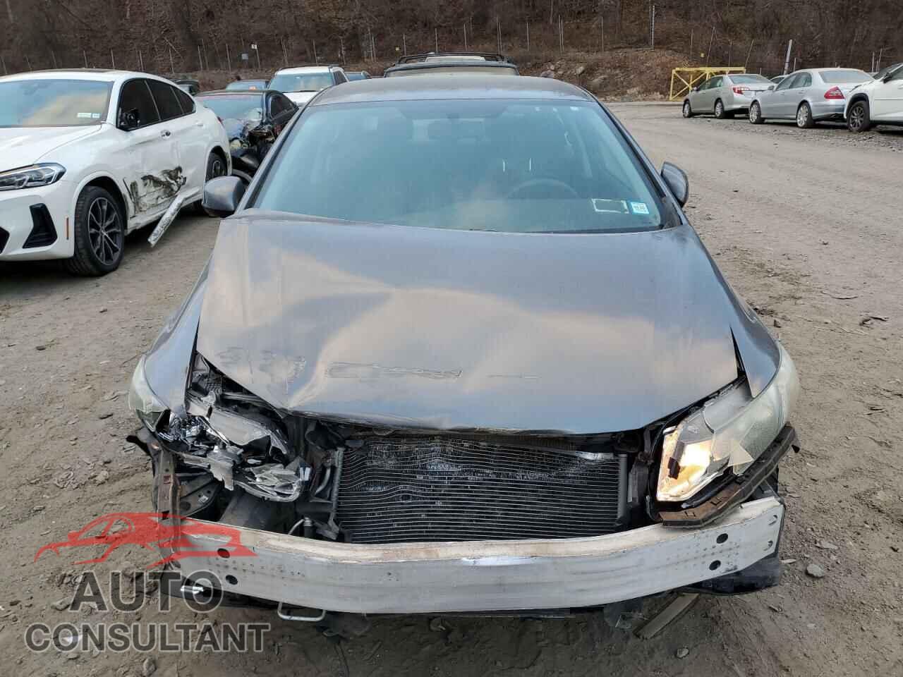 HONDA CIVIC 2013 - 19XFB2F50DE218004