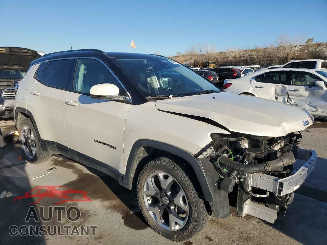 JEEP COMPASS 2018 - 3C4NJDCB8JT354408
