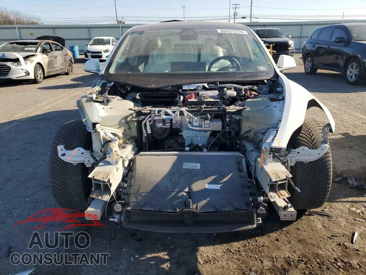 TESLA MODEL 3 2018 - 5YJ3E1EB2JF100070