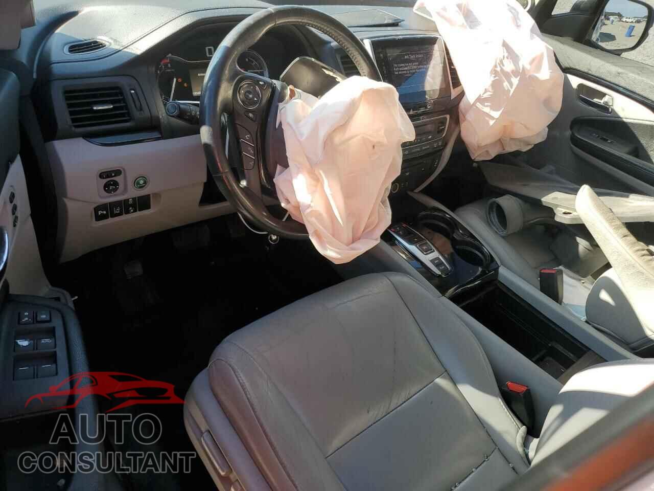 HONDA PILOT 2017 - 5FNYF5H98HB027672
