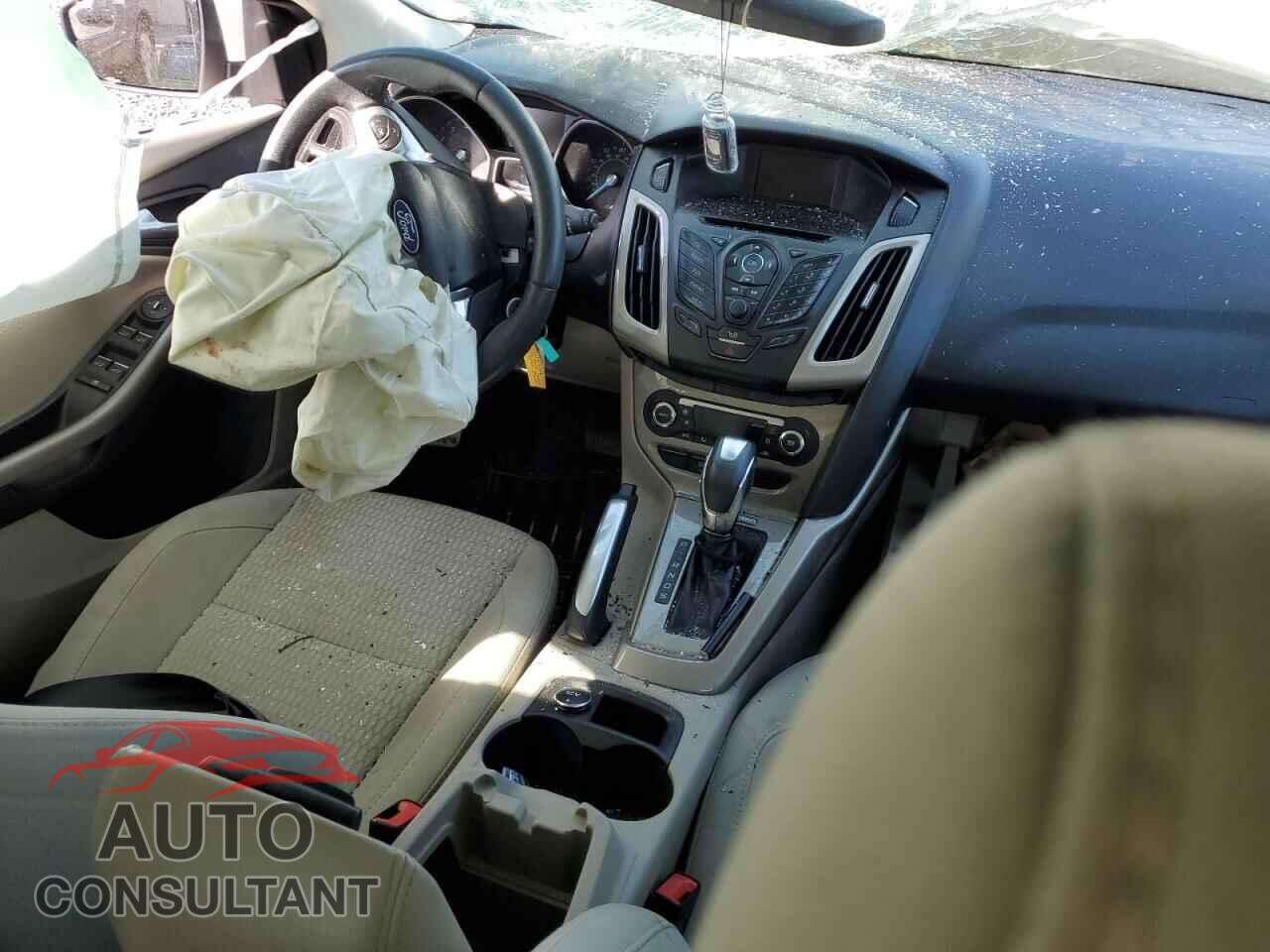 FORD FOCUS 2012 - 1FAHP3M22CL237206