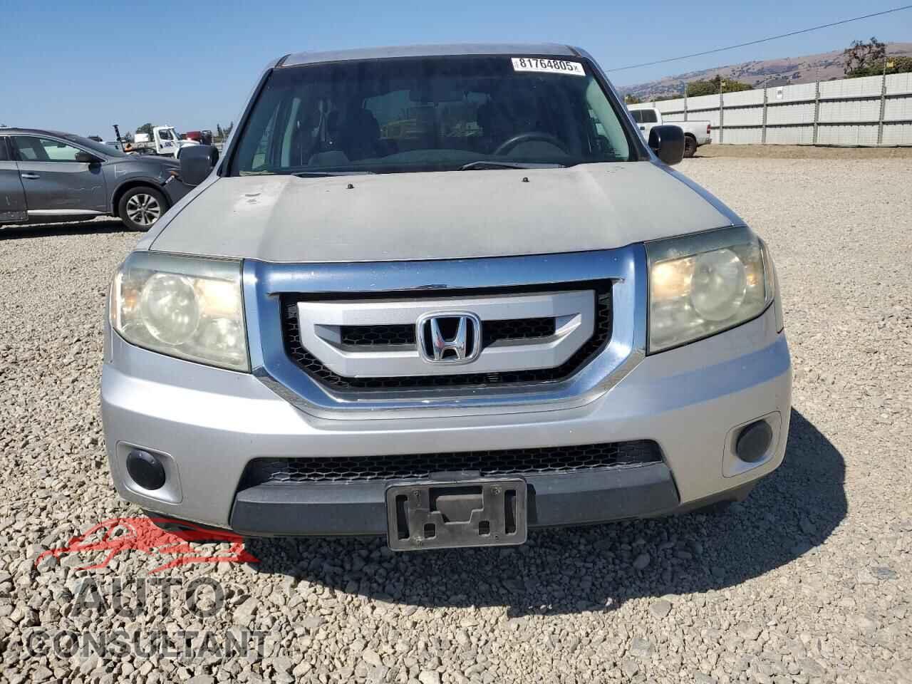 HONDA PILOT 2011 - 5FNYF3H27BB053159