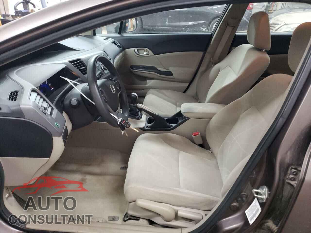 HONDA CIVIC 2012 - 2HGFB2E56CH528700