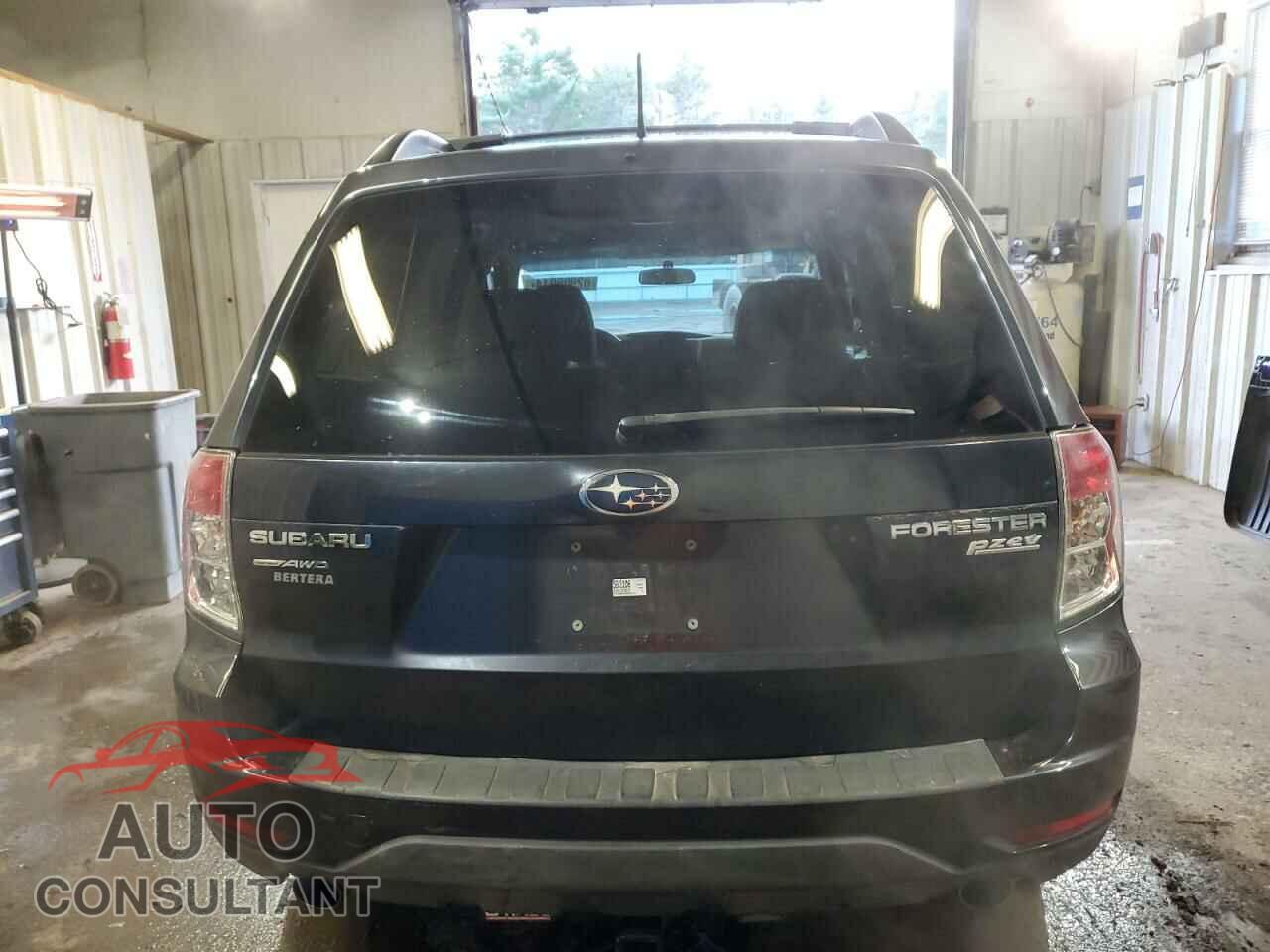 SUBARU FORESTER 2013 - JF2SHAEC2DH420104