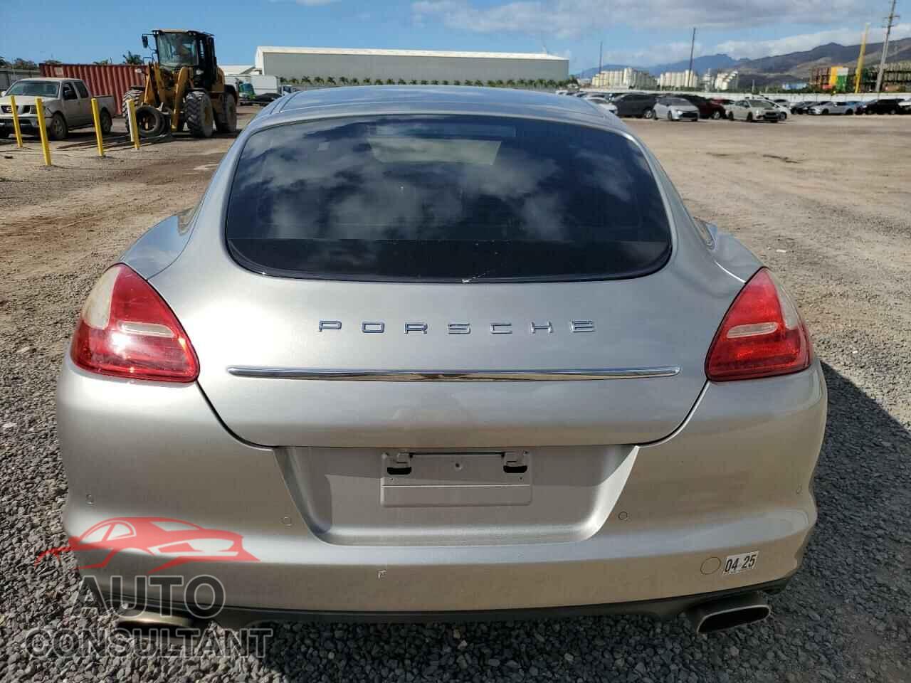 PORSCHE PANAMERA 2012 - WP0AA2A7XCL071606