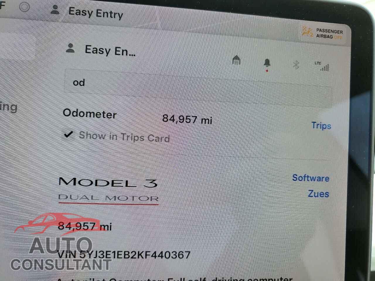 TESLA MODEL 3 2019 - 5YJ3E1EB2KF440367