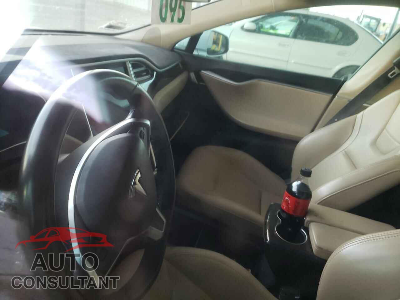 TESLA MODEL S 2015 - 5YJSA1E13FF114100