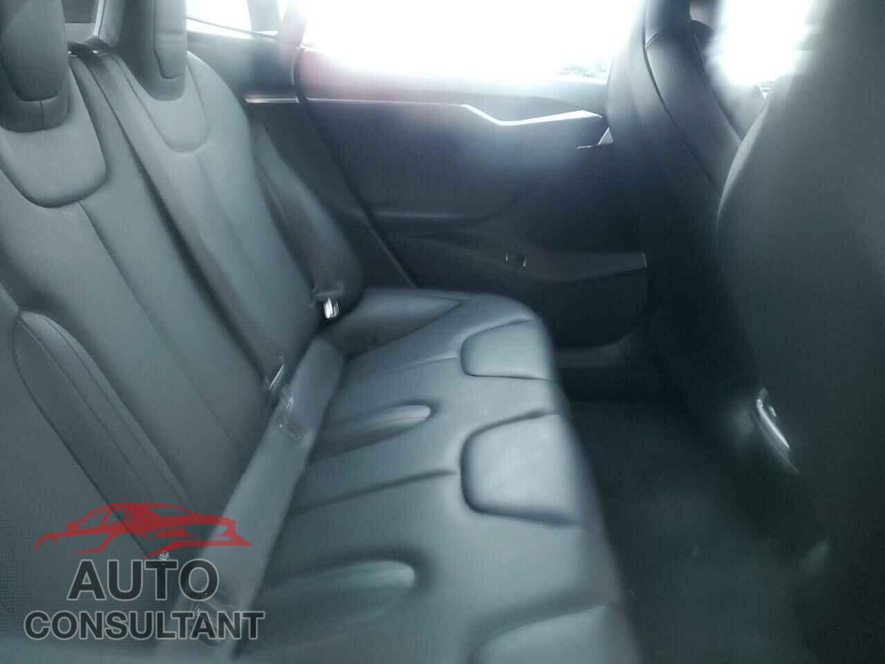 TESLA MODEL S 2016 - 5YJSA1E43GF157279