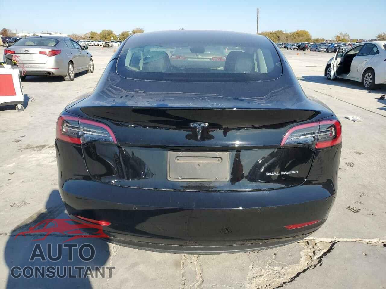 TESLA MODEL 3 2022 - 5YJ3E1EB3NF240487