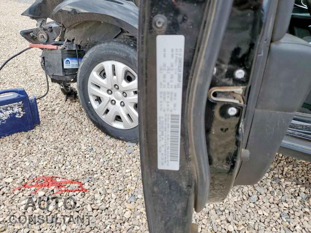 DODGE JOURNEY 2015 - 3C4PDCAB5FT588008