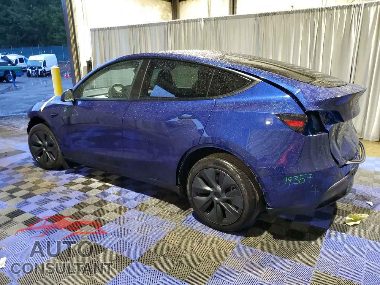 TESLA MODEL Y 2024 - 7SAYGDEE6RF203020