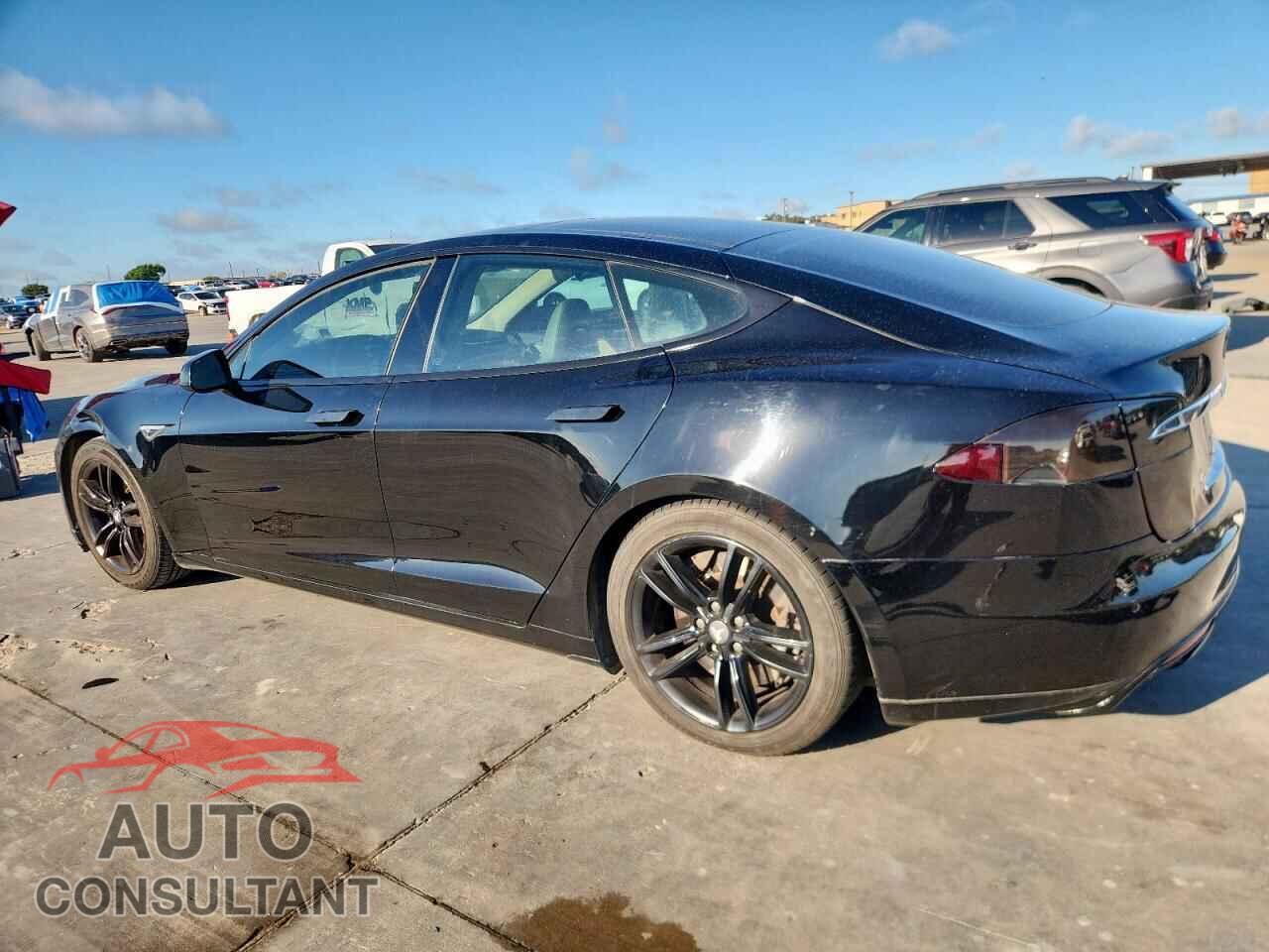TESLA MODEL S 2014 - 5YJSA1H11EFP51853