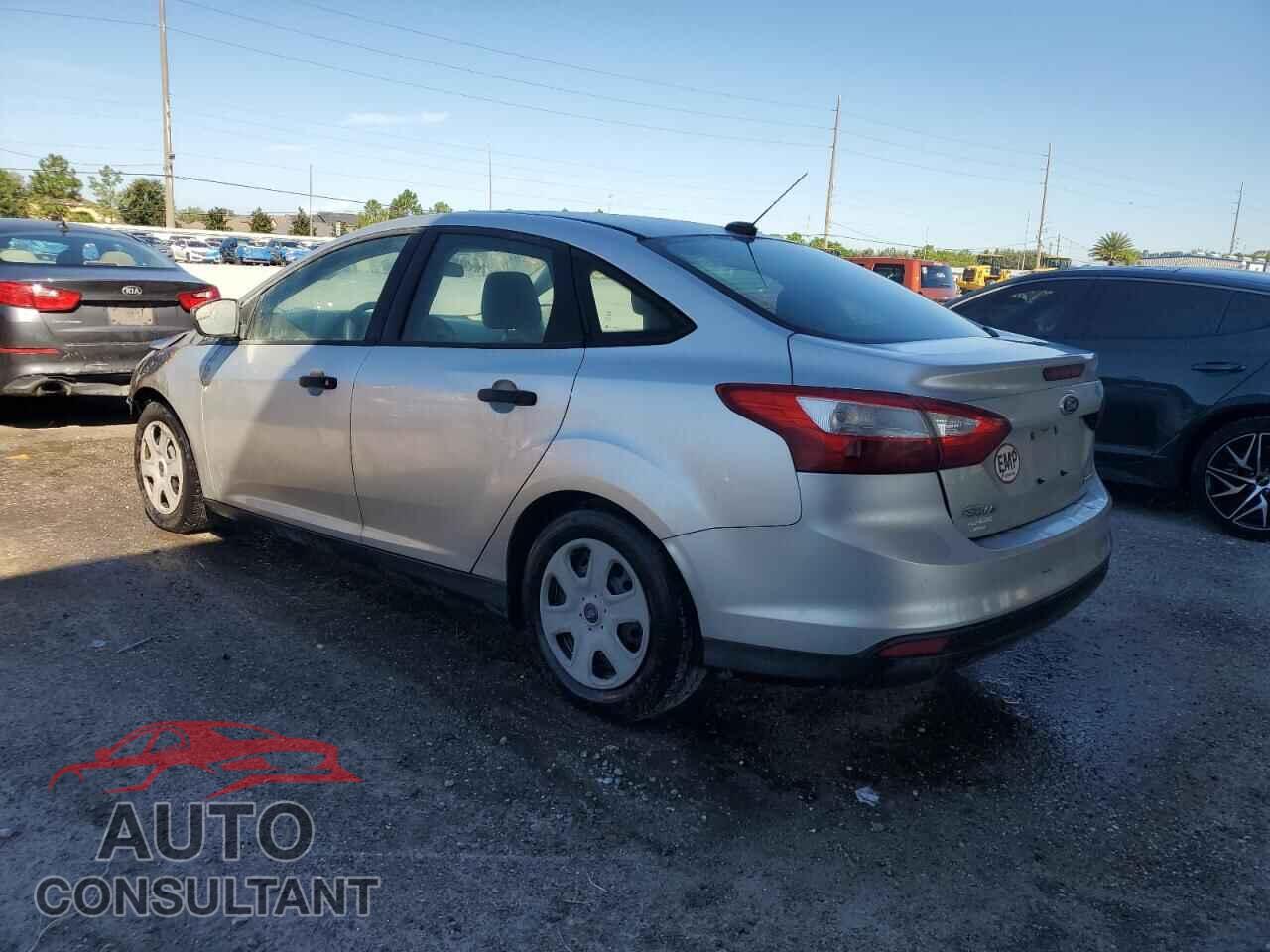FORD FOCUS 2013 - 1FADP3E20DL275323