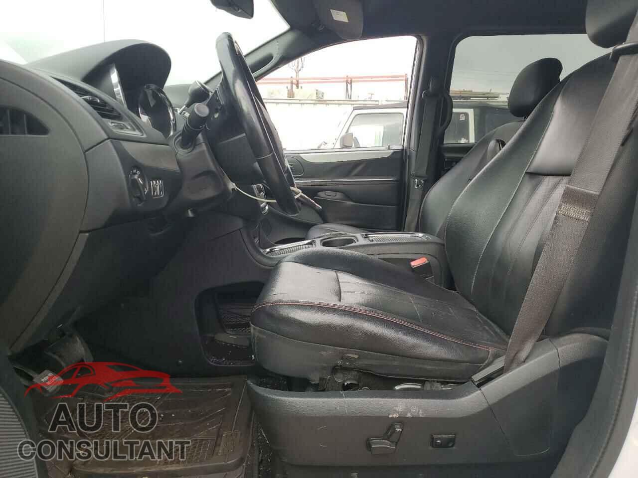 DODGE CARAVAN 2018 - 2C4RDGEG4JR150355