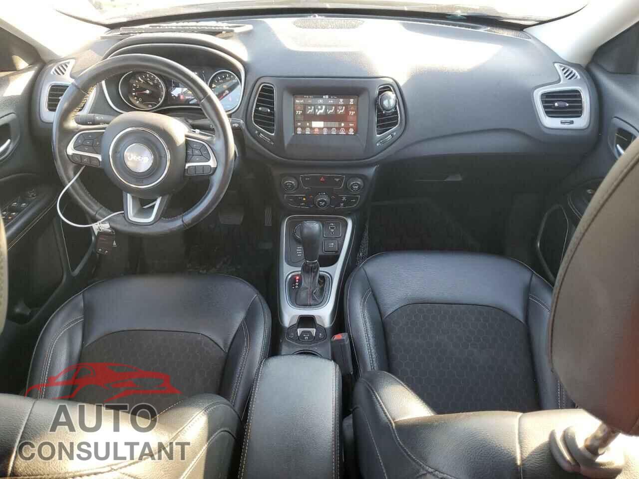JEEP COMPASS 2020 - 3C4NJDBB2LT255684