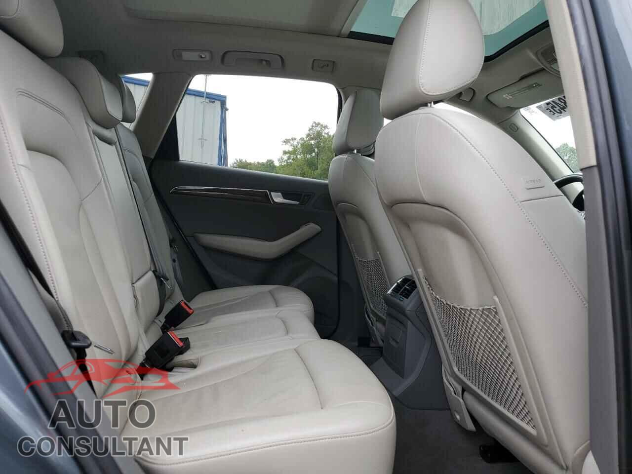 AUDI Q5 2012 - WA1LFAFP9CA105912