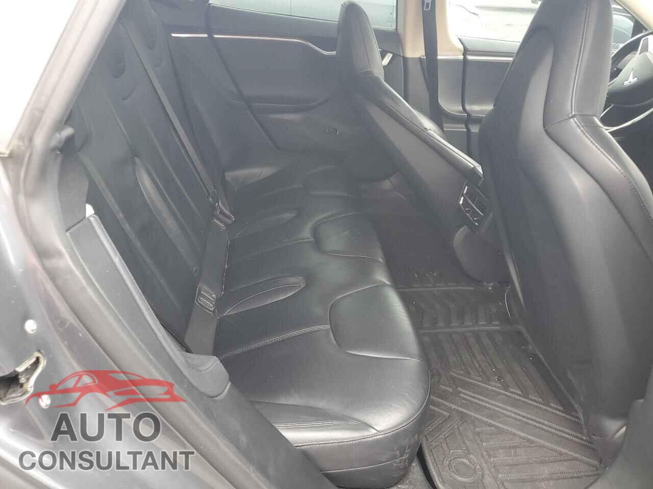 TESLA MODEL S 2013 - 5YJSA1CG7DFP16096