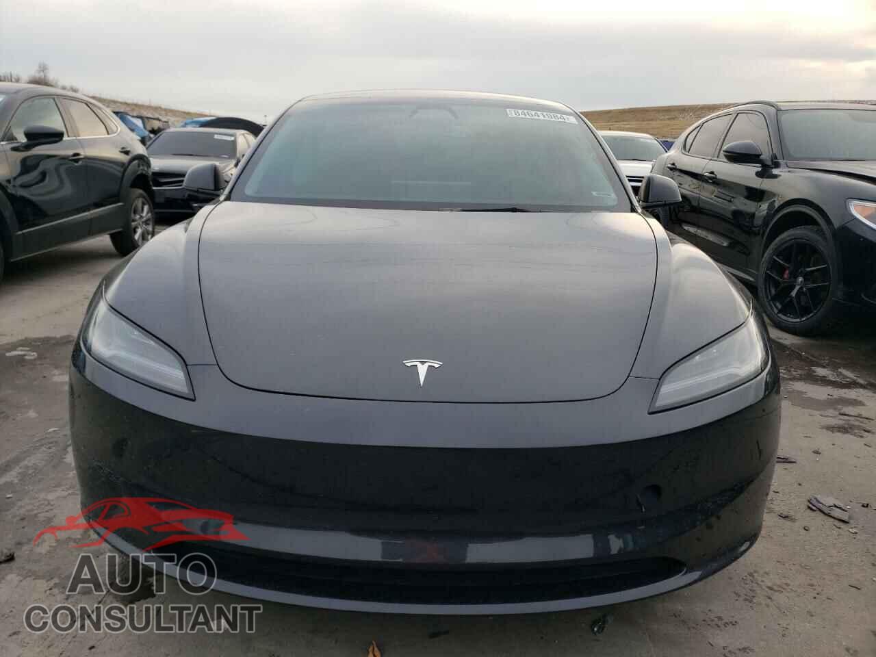 TESLA MODEL 3 2024 - 5YJ3E1EB4RF735979