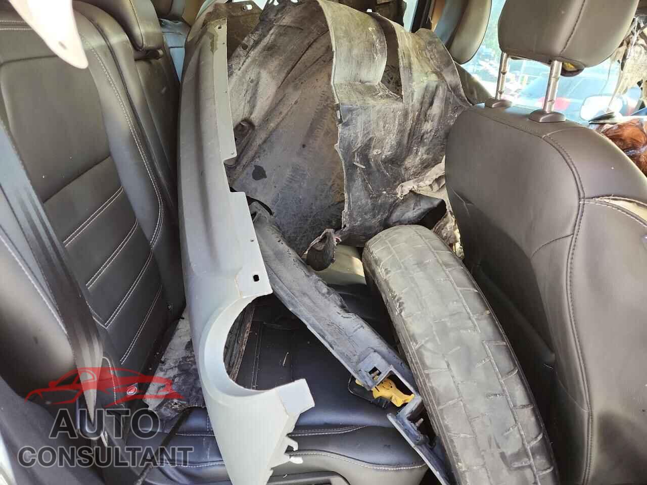 FORD ESCAPE 2019 - 1FMCU9HD1KUB19034