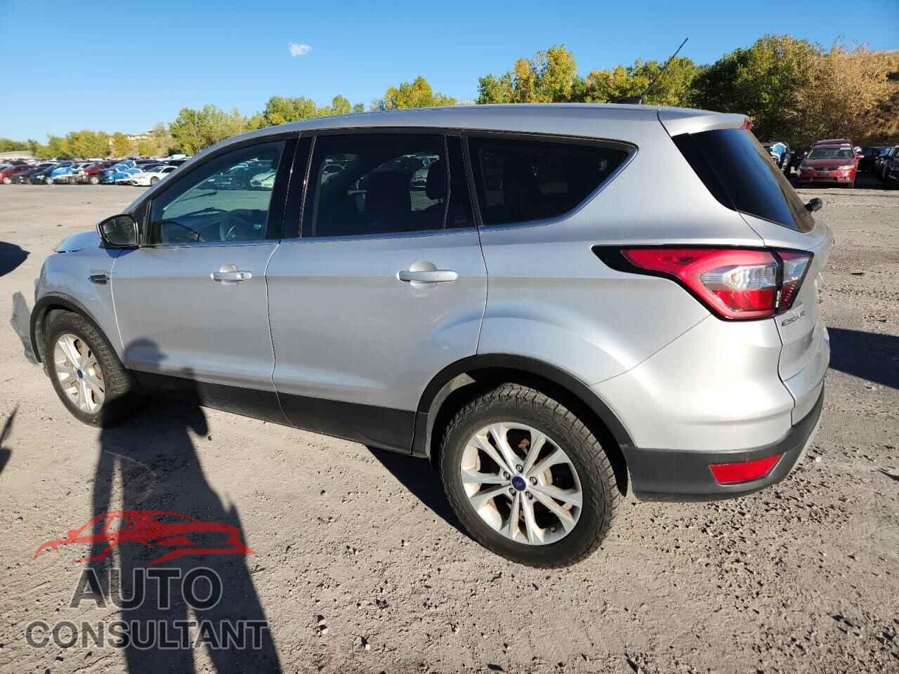 FORD ESCAPE 2017 - 1FMCU9GD1HUE48875