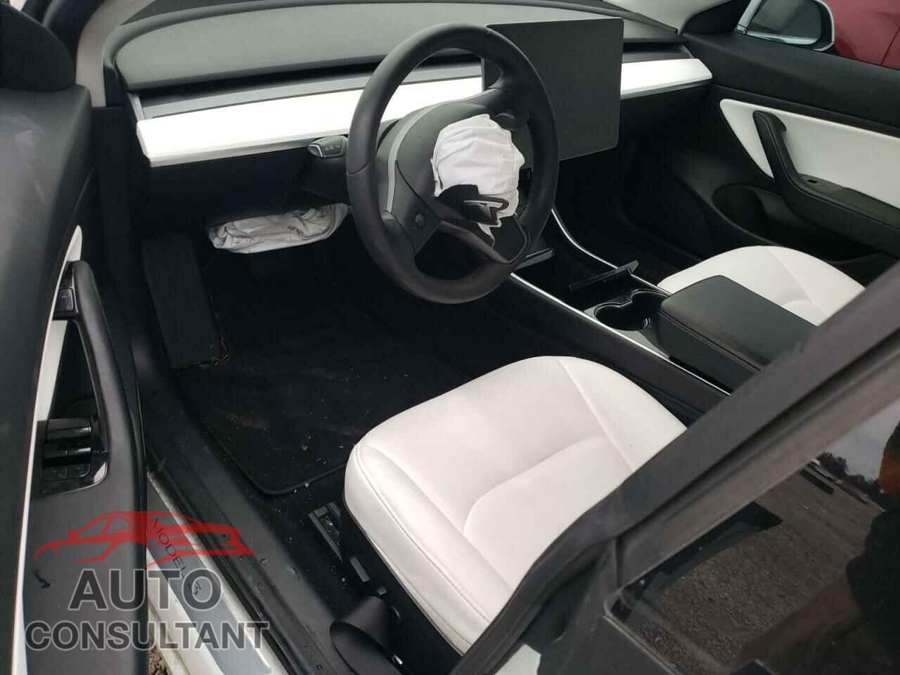 TESLA MODEL 3 2019 - 5YJ3E1EB4KF434196