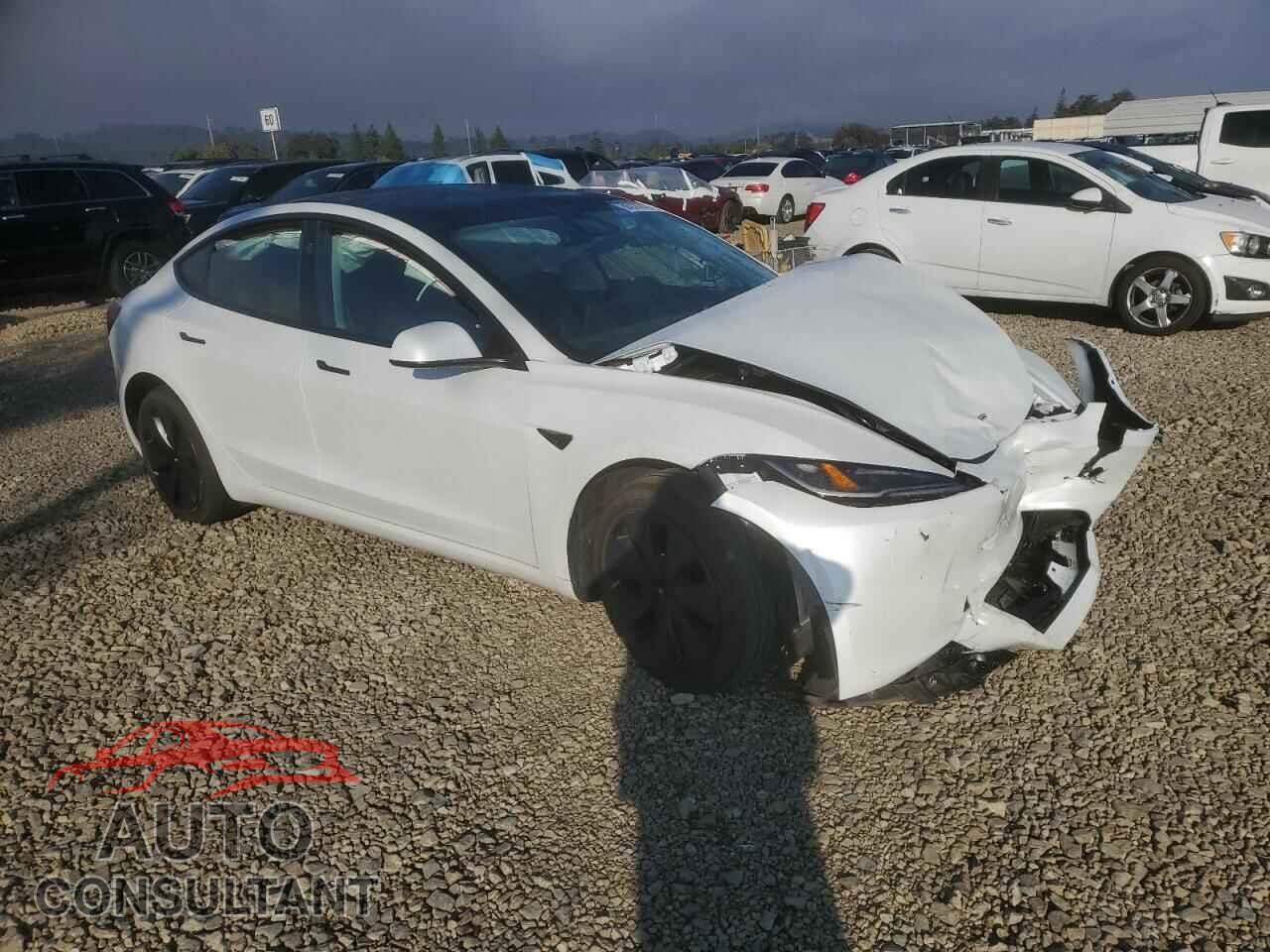 TESLA MODEL 3 2024 - 5YJ3E1EB0RF819121