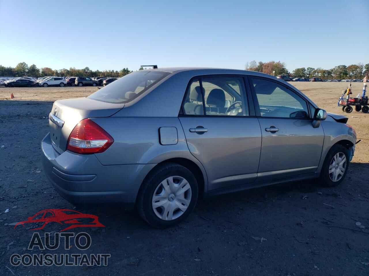 NISSAN VERSA 2011 - 3N1BC1AP3BL448761