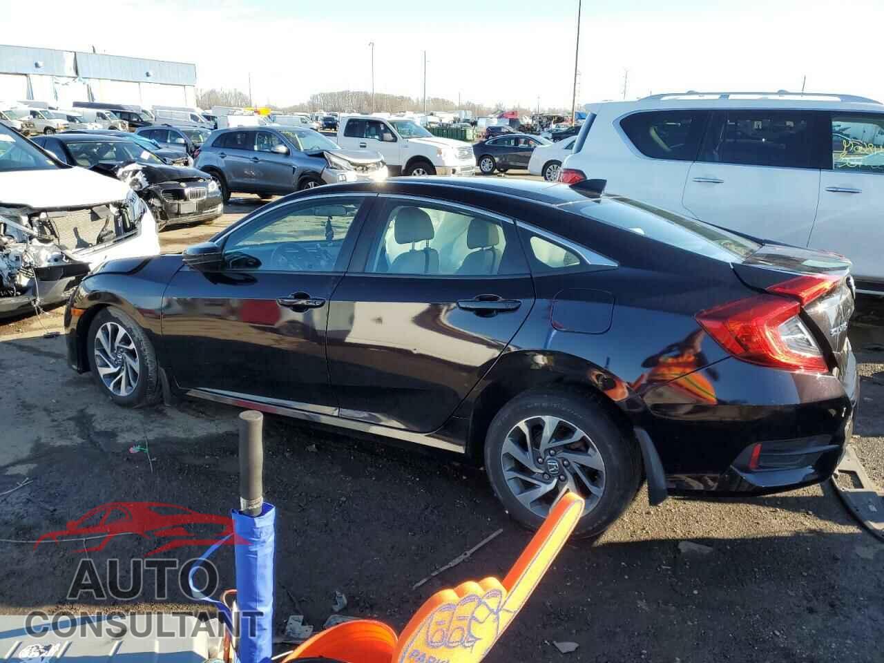 HONDA CIVIC 2017 - 19XFC2F78HE076943