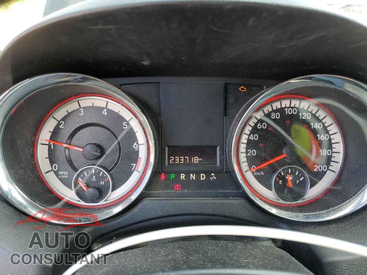 DODGE CARAVAN 2015 - 2C4RDGBG9FR722015