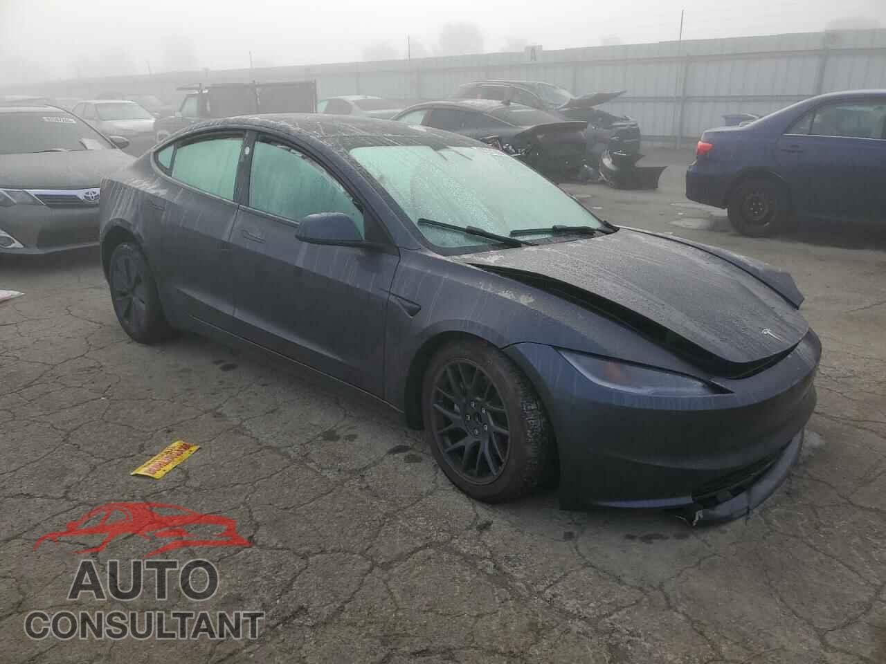 TESLA MODEL 3 2025 - 5YJ3E1EA5SF922385