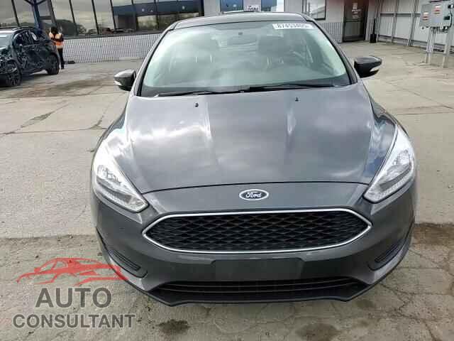 FORD FOCUS 2017 - 1FADP3F26HL300648