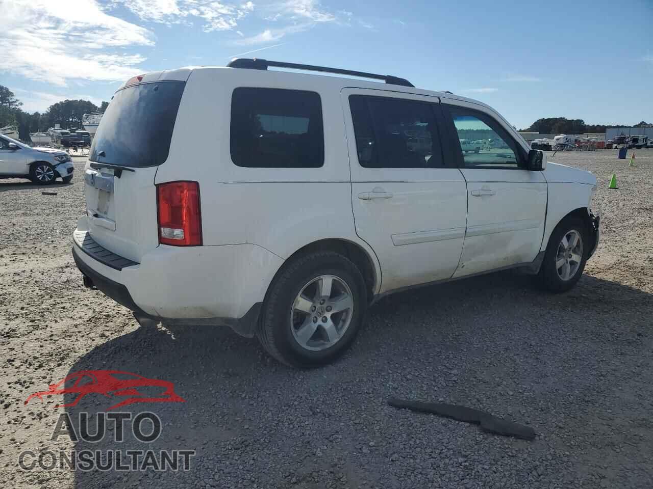 HONDA PILOT 2011 - 5FNYF3H59BB003678