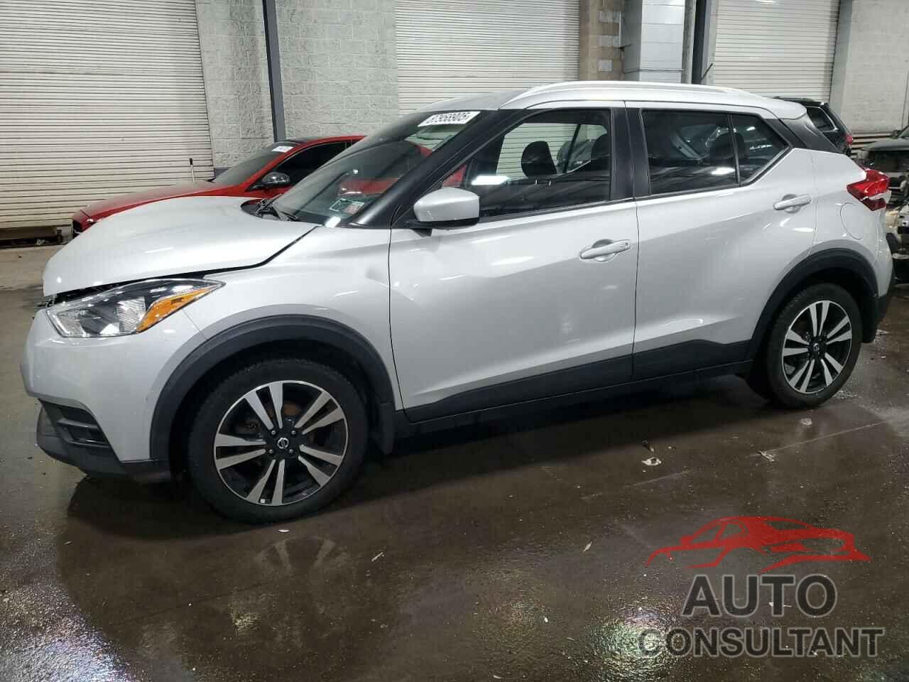 NISSAN KICKS 2018 - 3N1CP5CU2JL542163