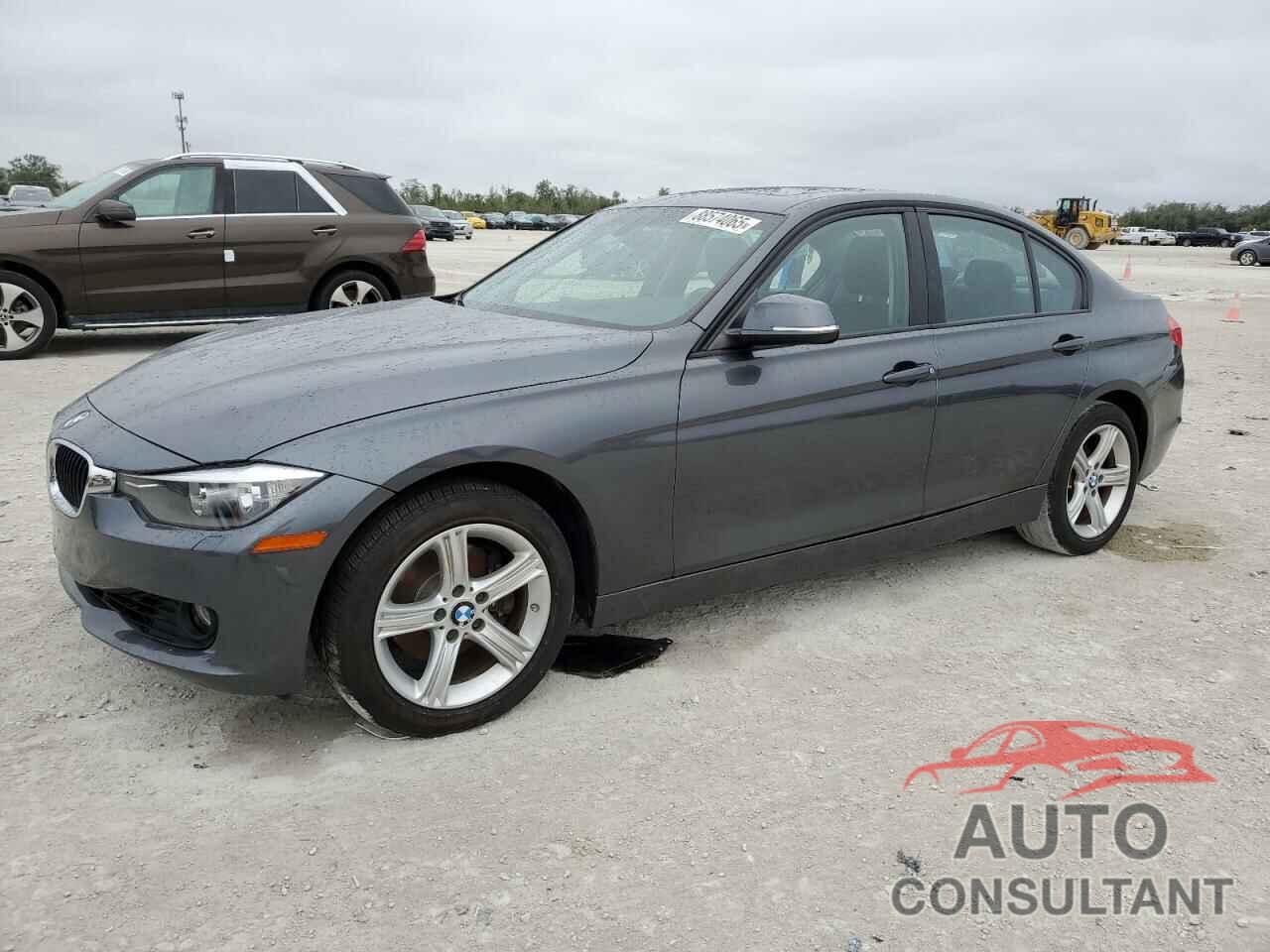 BMW 3 SERIES 2013 - WBA3B5G52DNS00485